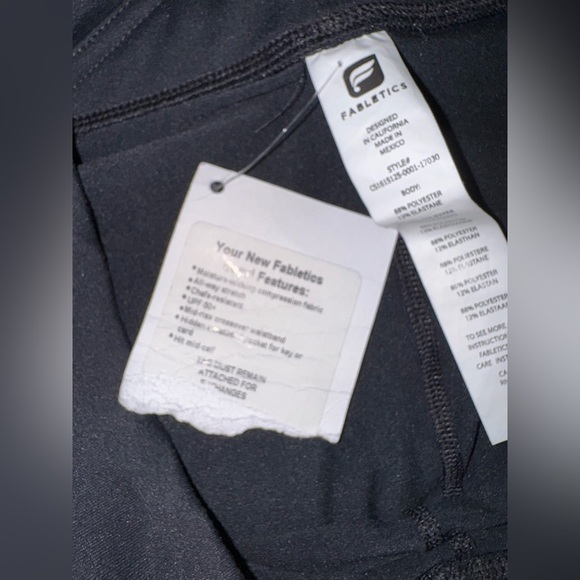 Fabletics Classic Black Women's Leggings. - Picture 10 of 11